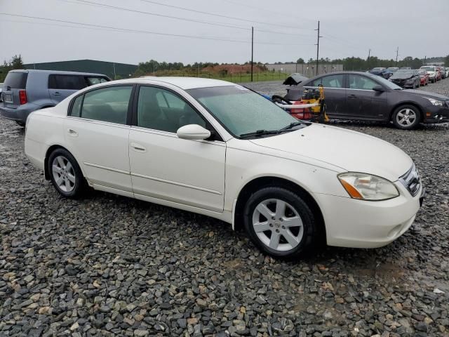 2004 Nissan Altima Base