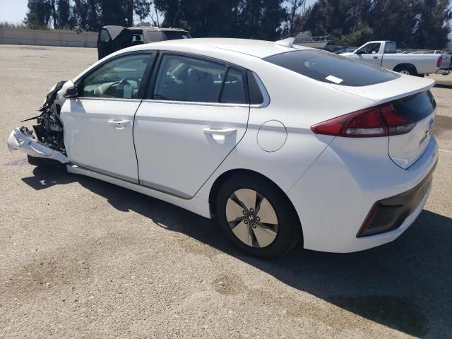 2020 Hyundai Ioniq SE