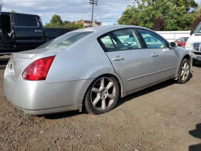 2004 Nissan Maxima SE