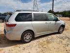 2018 Toyota Sienna XLE