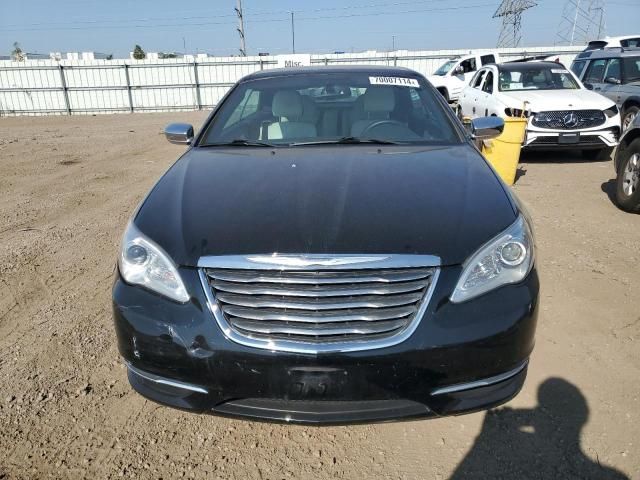 2013 Chrysler 200 Limited