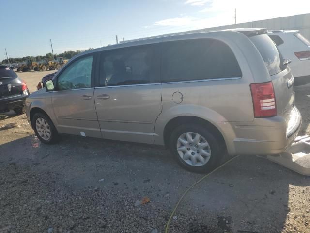 2009 Chrysler Town & Country LX