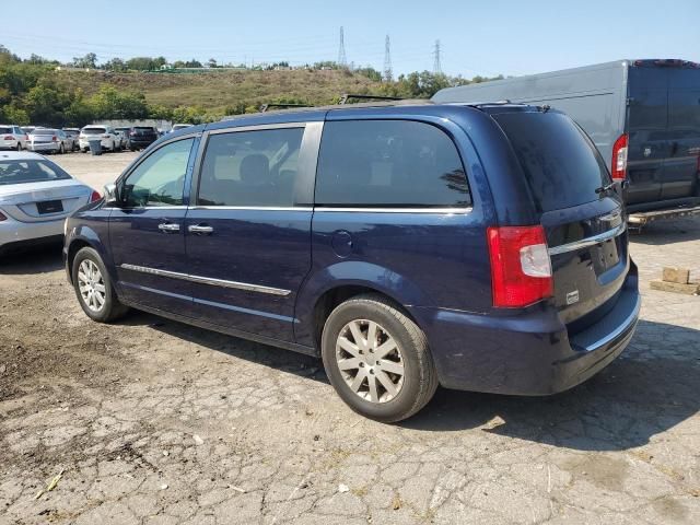 2012 Chrysler Town & Country Touring L