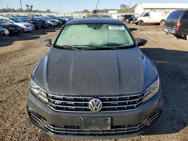 2017 Volkswagen Passat R-Line