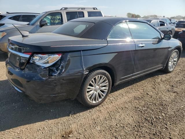 2013 Chrysler 200 Limited