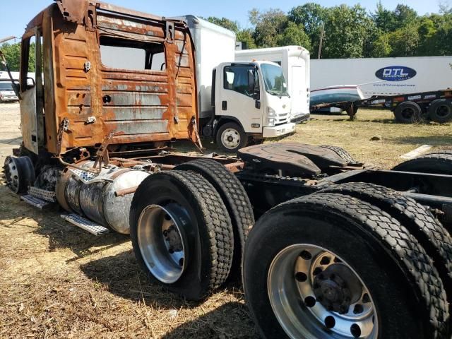 2015 Volvo VN VNL