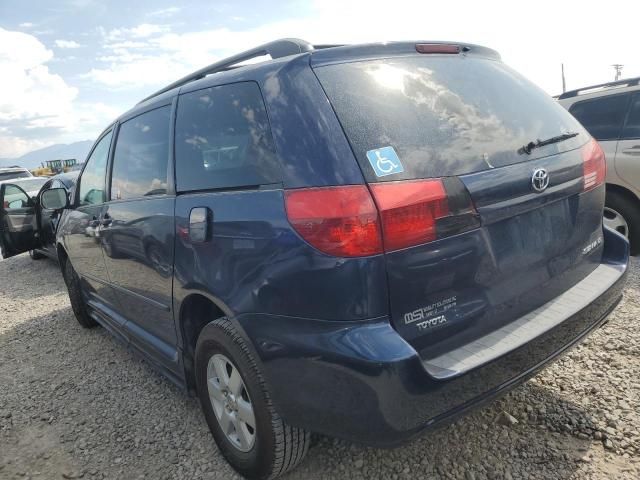 2005 Toyota Sienna CE