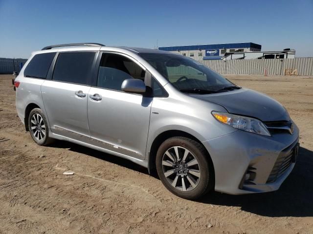 2019 Toyota Sienna XLE