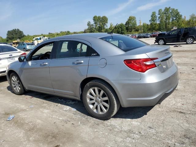 2013 Chrysler 200 Touring