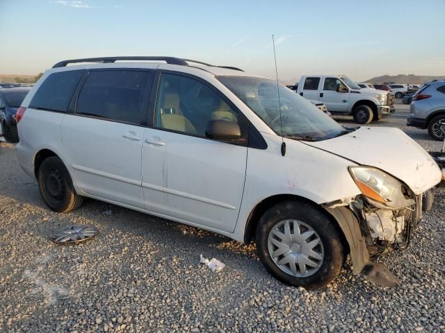 2009 Toyota Sienna CE