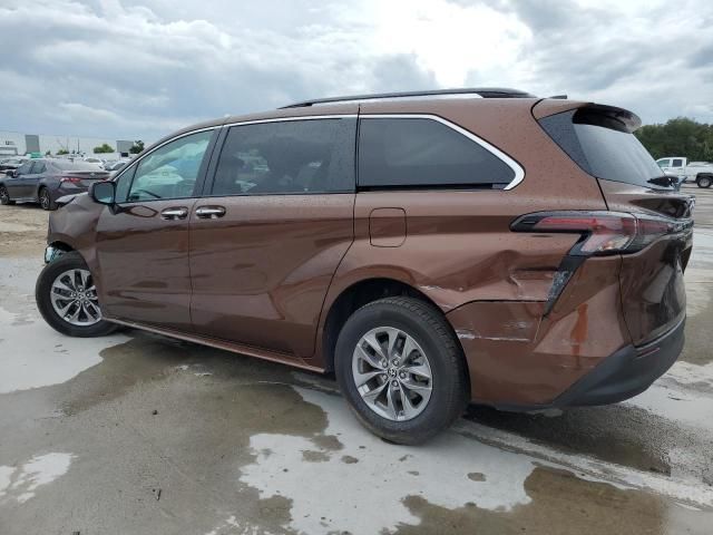 2023 Toyota Sienna XLE