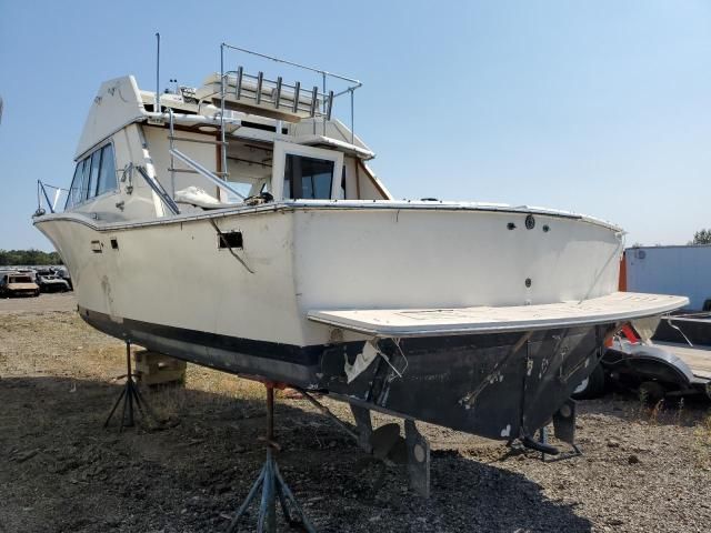 1976 Chris Craft Boat