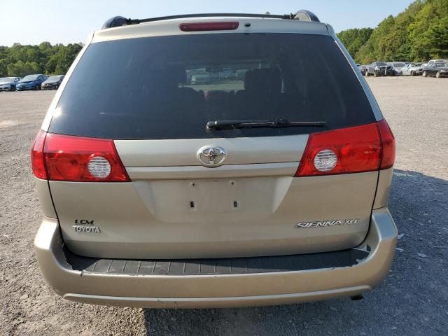 2006 Toyota Sienna XLE