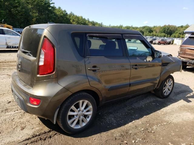 2013 KIA Soul +