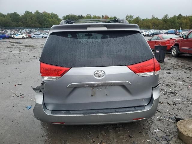 2011 Toyota Sienna LE