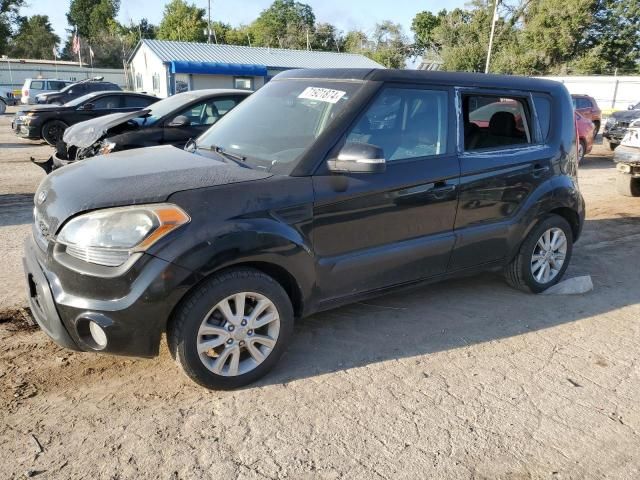 2013 KIA Soul +