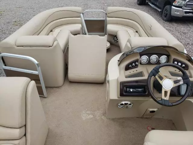 2011 Bennington Marine Pontoon