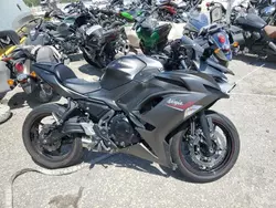 Lotes con ofertas a la venta en subasta: 2022 Kawasaki EX650 N