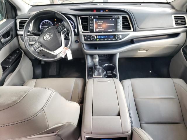 2018 Toyota Highlander SE