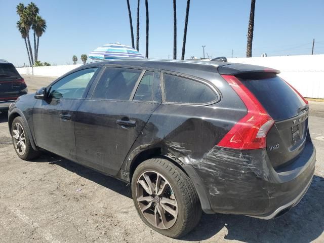 2018 Volvo V60 Cross Country Premier