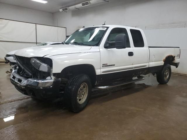 2004 GMC Sierra K2500 Heavy Duty