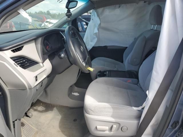 2015 Toyota Sienna LE