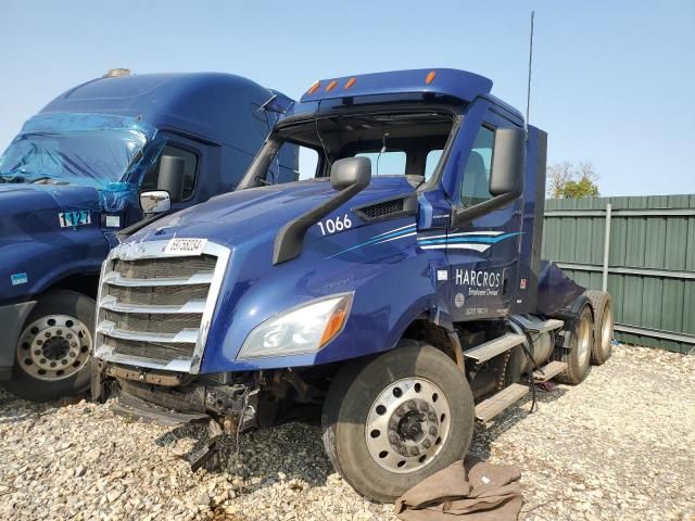 2022 Freightliner Cascadia 116