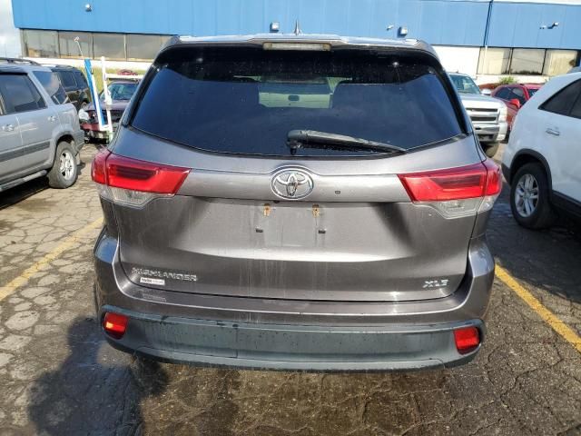 2019 Toyota Highlander SE