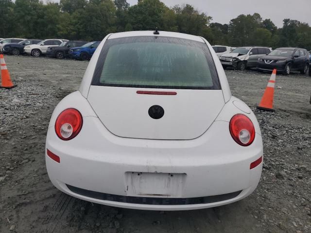 2010 Volkswagen New Beetle