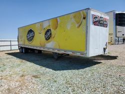 Salvage trucks for sale at Tucson, AZ auction: 2005 Utility Vantrailer