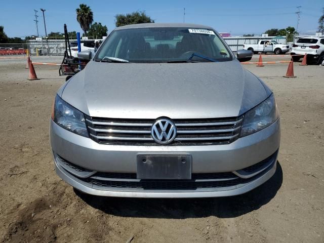 2014 Volkswagen Passat S