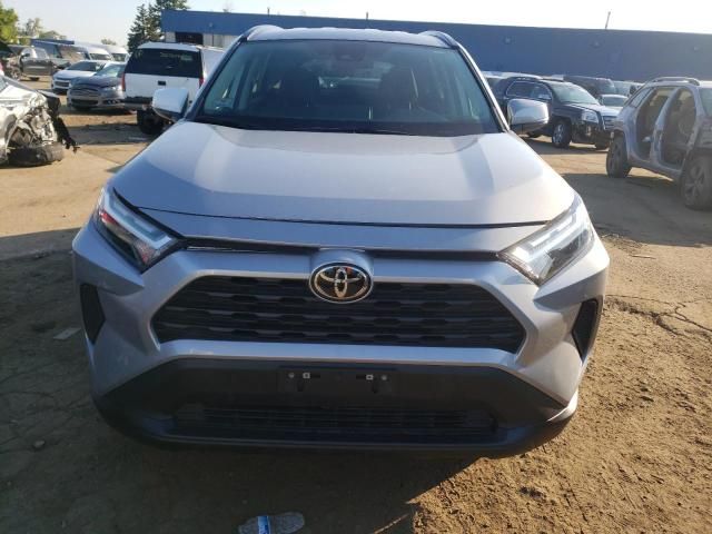 2022 Toyota Rav4 XLE