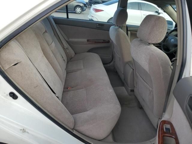 2004 Toyota Camry LE