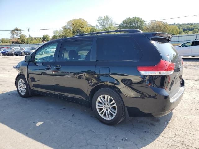 2011 Toyota Sienna XLE