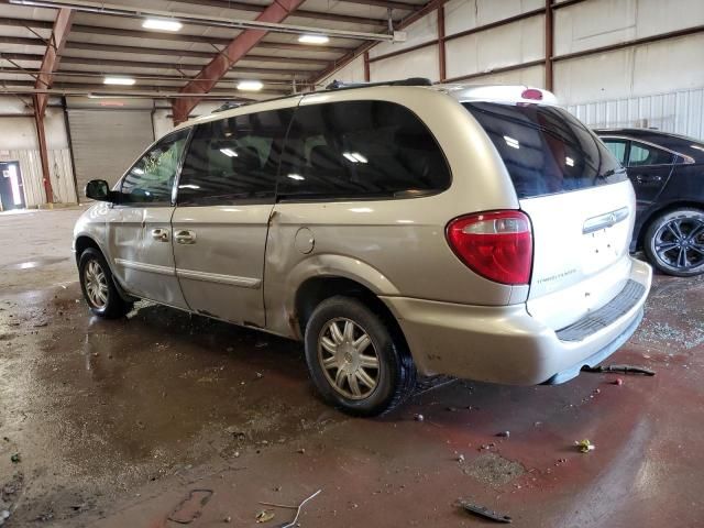 2005 Chrysler Town & Country Touring