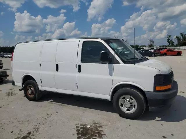 2017 Chevrolet Express G2500