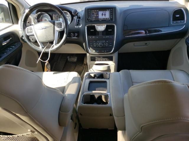 2013 Chrysler Town & Country Limited