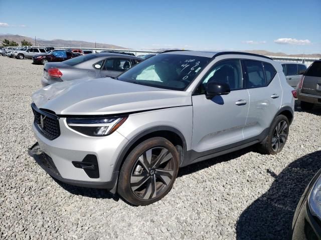 2023 Volvo XC40 Plus