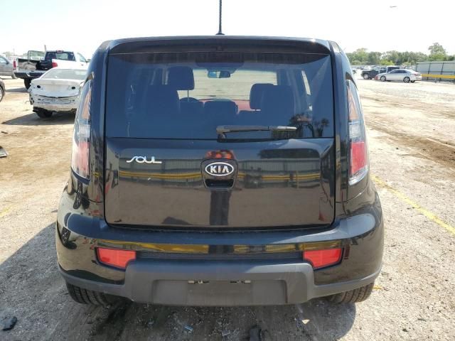 2011 KIA Soul +