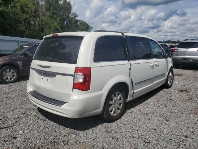 2013 Chrysler Town & Country Touring