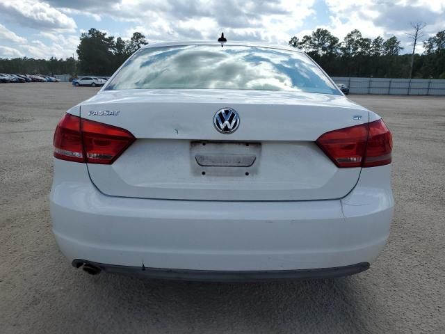 2013 Volkswagen Passat SE