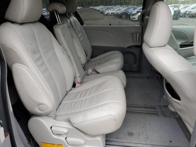 2011 Toyota Sienna XLE