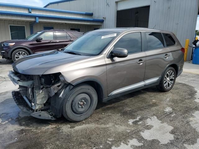 2016 Mitsubishi Outlander SE