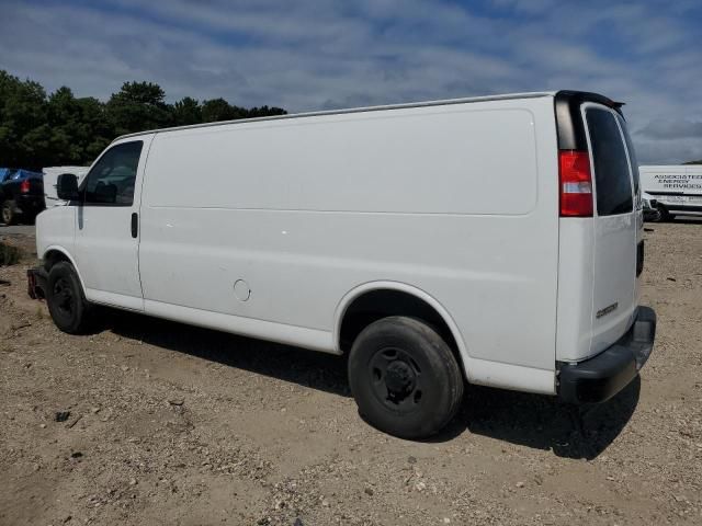 2020 Chevrolet Express G2500