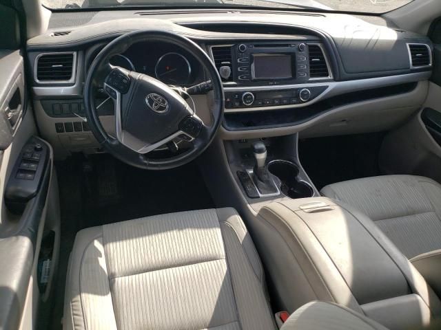 2014 Toyota Highlander LE