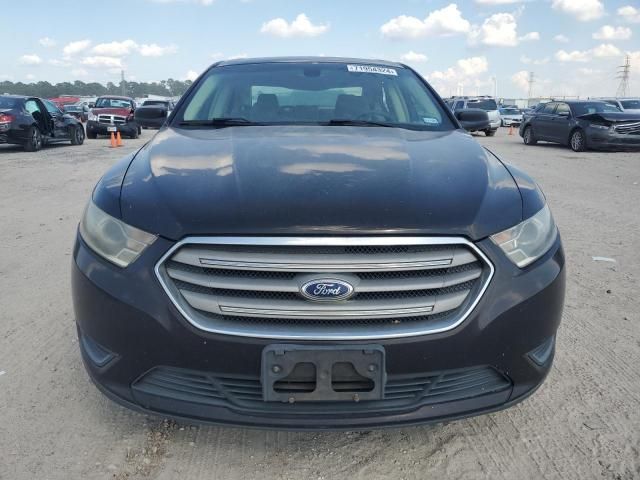 2013 Ford Taurus SE