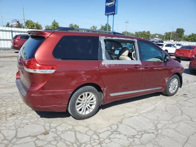 2011 Toyota Sienna XLE