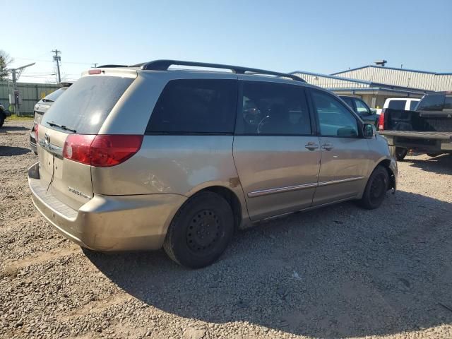 2007 Toyota Sienna XLE