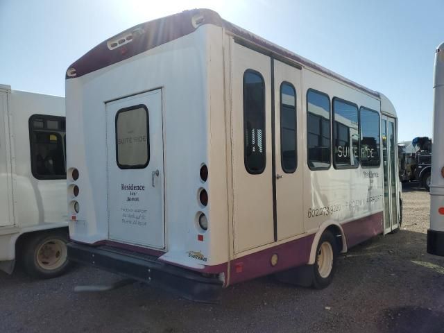 2017 Ford Econoline E350 Super Duty Cutaway Van