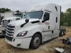 2020 Freightliner Cascadia 126